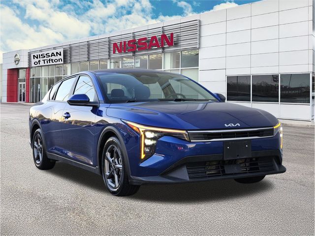 2025 Kia K4 LXS AT's photo