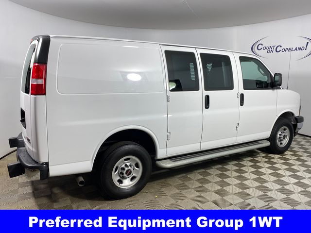 2023 GMC Savana 2500 Work Van photo