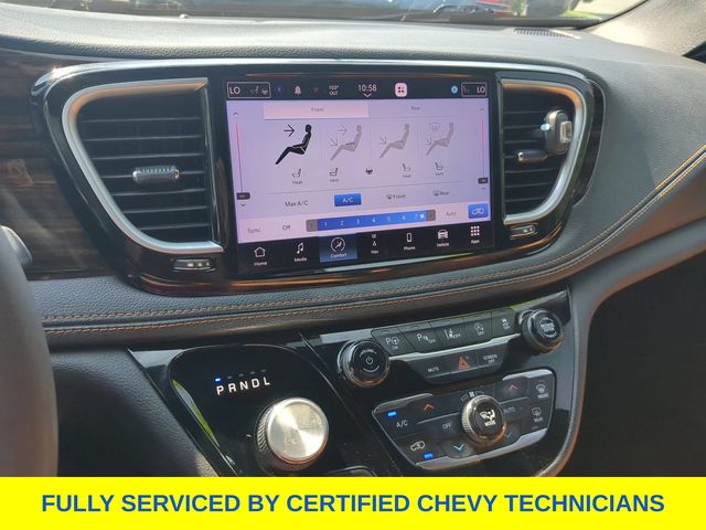 Used 2022 Chrysler Pacifica Van