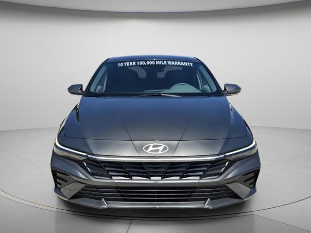 2026 Hyundai Elantra - $21,291