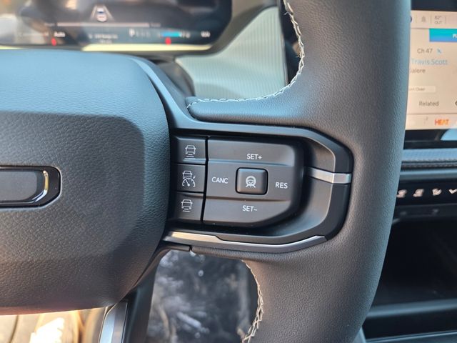 New 2026 White/off-white Jeep Limited image 32