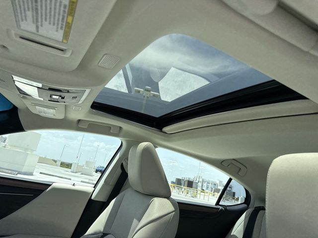 2025 Lexus ES - $46,998