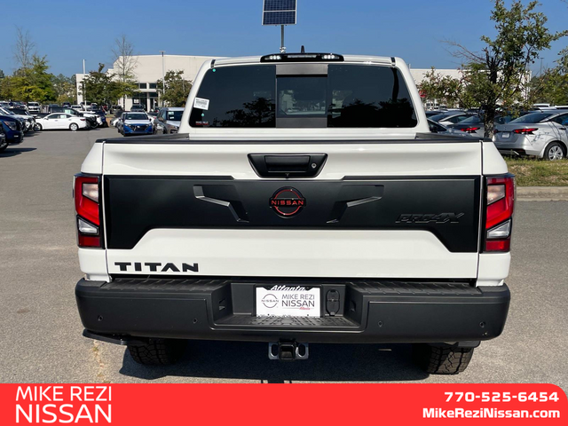 2024 Nissan Titan PRO-4X 3