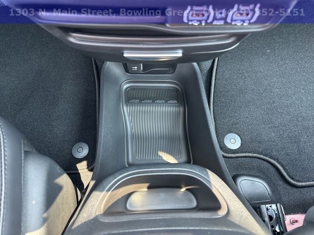 New 2025 Chrysler Pacifica Select 4D Passenger Van