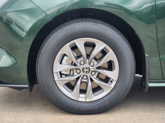 New 2026 Toyota Sienna Van