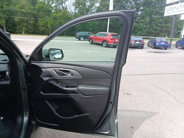 Used 2023 Chevrolet Traverse SUV