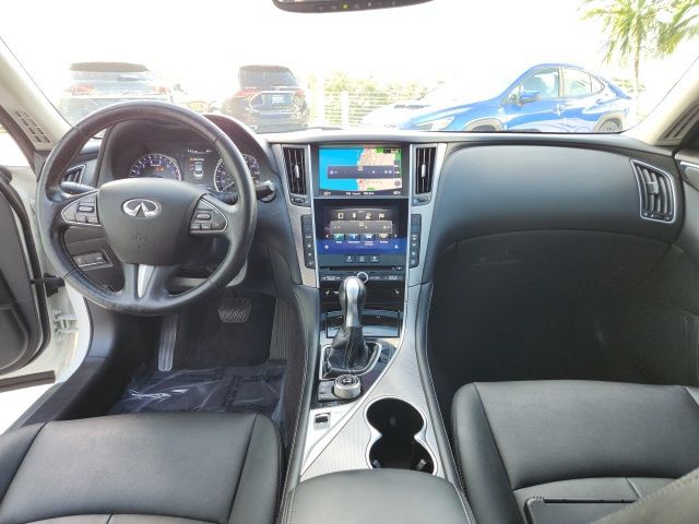 2016 INFINITI Q50 3.0t Premium 27