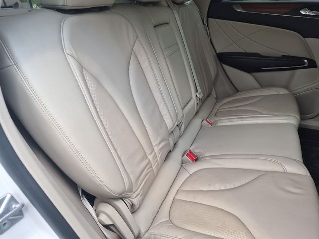 2017 Lincoln MKC - Image 29