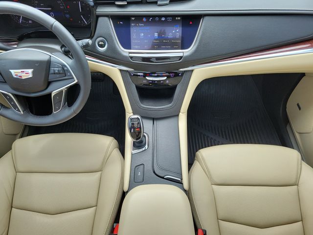 2018 Cadillac XT5 Luxury White at Autostrade
