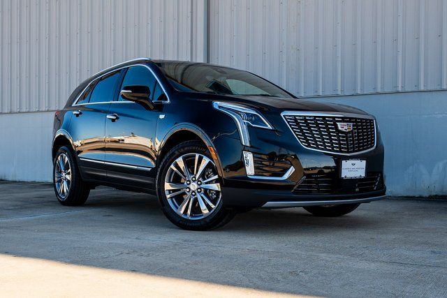 2025 Cadillac XT5 Premium Luxury Black at Toyota of Victoria