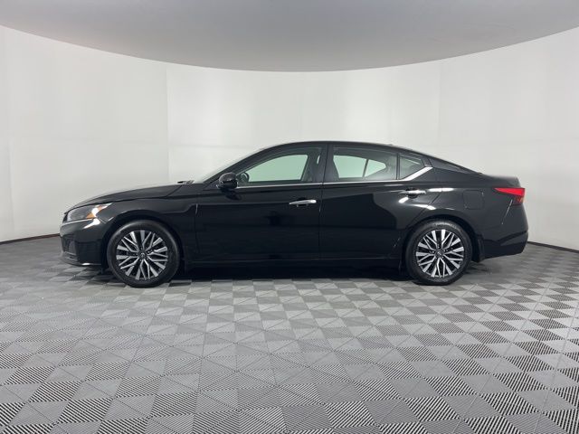 2023 Nissan Altima 2.5 SV 6