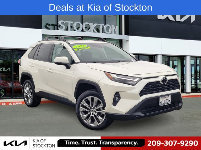 White (Blizzard Pearl) 2022 Toyota RAV4 SUV / Crossover Front-Wheel Drive 8-Speed Automatic