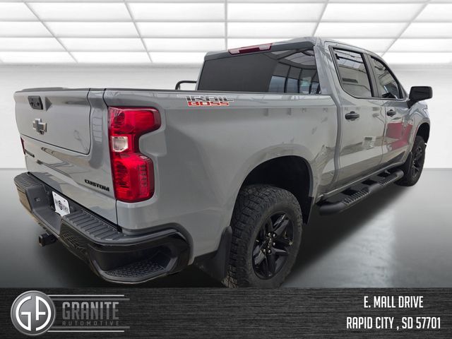 View vehicle photo 5