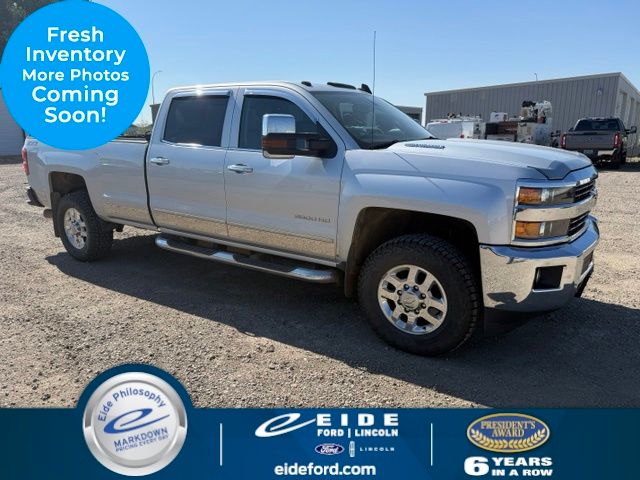 Silver Ice Metallic 2015 Chevrolet Silverado 3500HD Pickup Truck Four-Wheel Drive 6-Speed Automatic