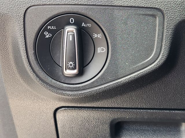 2022 Volkswagen Atlas Cross Sport 3.6L V6 SE w/Technology  at DeMontrond Auto Country