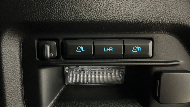 Used 2025 Carbonized Gray Metallic Ford Platinum image 31