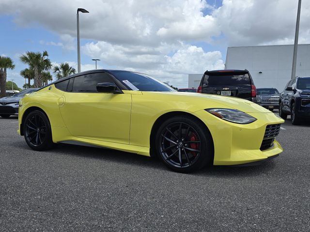 Ikazuchi Yellow Pearl Tricoat/Super Black 2024 Nissan Z Performance RWD Coupe Rear-Wheel Drive 6-Speed Manual