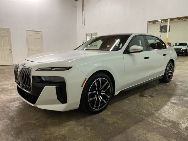 White Metallic 2025 BMW 7 Series 740i xDrive Sedan All-Wheel Drive 8-Speed Automatic