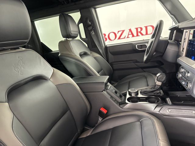 2025 Shadow Black Ford Bronco Outer Banks 4X4 SUV