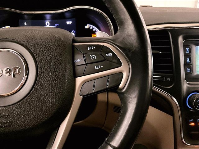 2017 Jeep Grand Cherokee Laredo White at Rochrich Mazda