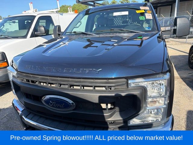 Used 2021 Blue Ford XL image 2