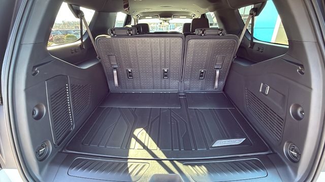 new 2026 Chevrolet Suburban car, priced at $67,000