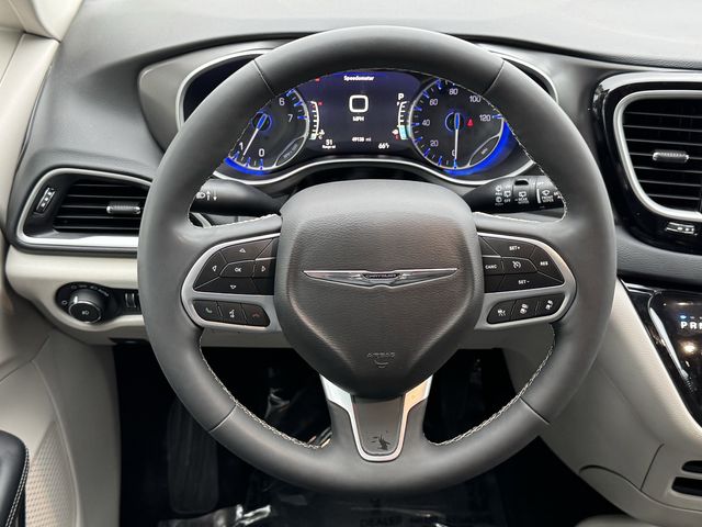 2024 Chrysler Pacifica Touring L White at Community Honda