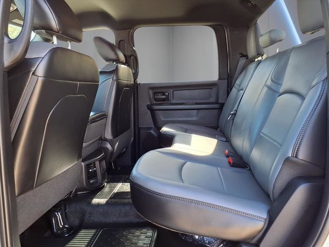 2026 RAM 3500 Chassis Tradesman - Photo 9