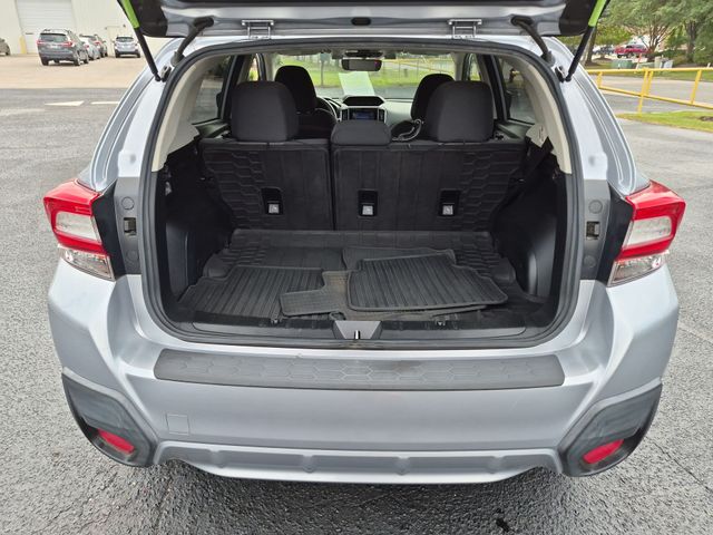Used 2018 Silver Subaru 2.0i Premium image 28