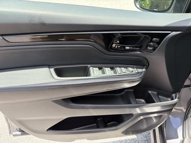 Used 2022 Honda Odyssey Van