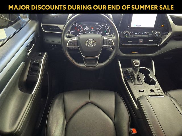 Used 2023 Toyota Highlander SUV