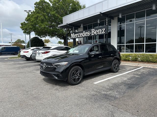2026 Mercedes-Benz GLC GLC 300 - 1