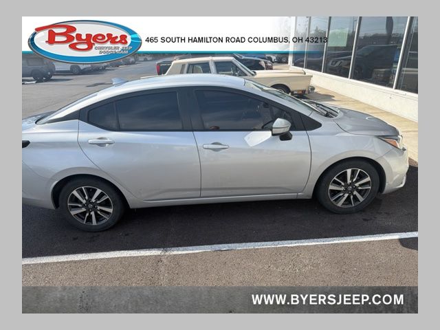 Brilliant Silver Metallic 2020 Nissan Versa SV FWD Sedan Front-Wheel Drive Continuously Variable Transmission