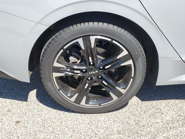 Used 2024 Gray Kia GT-Line image 7