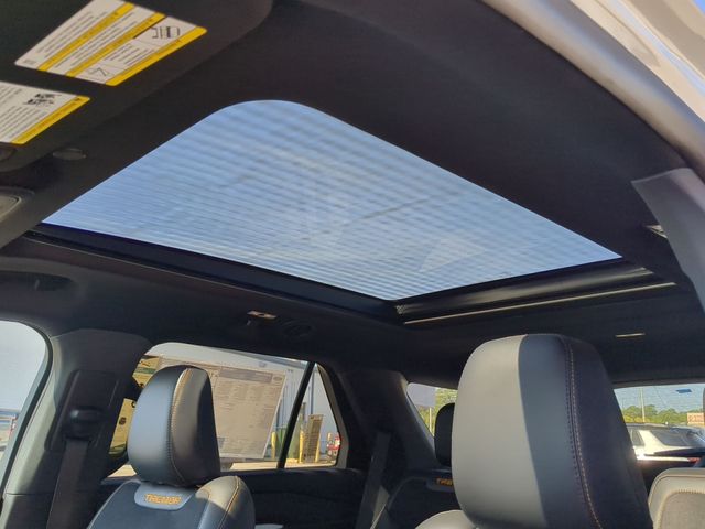 New 2026 Space White Metallic Ford Tremor® image 24