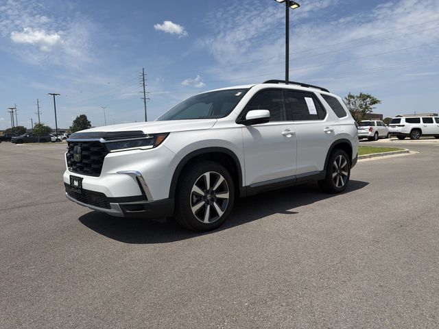 Silver Metallic 2025 Honda Pilot SUV / Crossover All-Wheel Drive Automatic