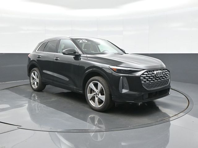Mythos Black Metallic 2025 Audi Q5 SUV / Crossover All-Wheel Drive 7-Speed Automatic