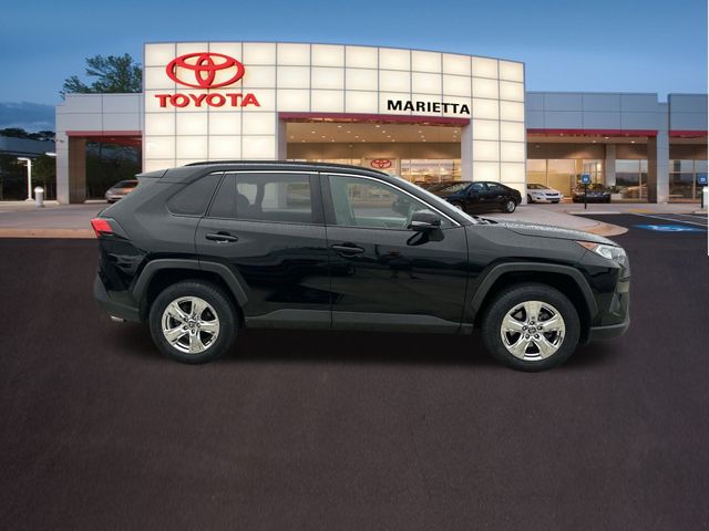 2021 Toyota RAV4 XLE 30