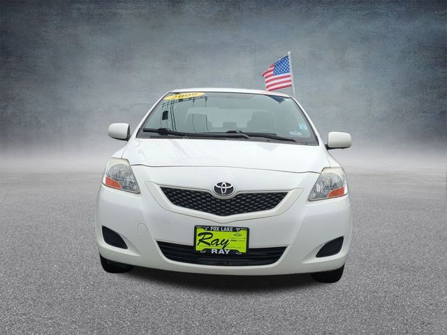 View vehicle photo 4