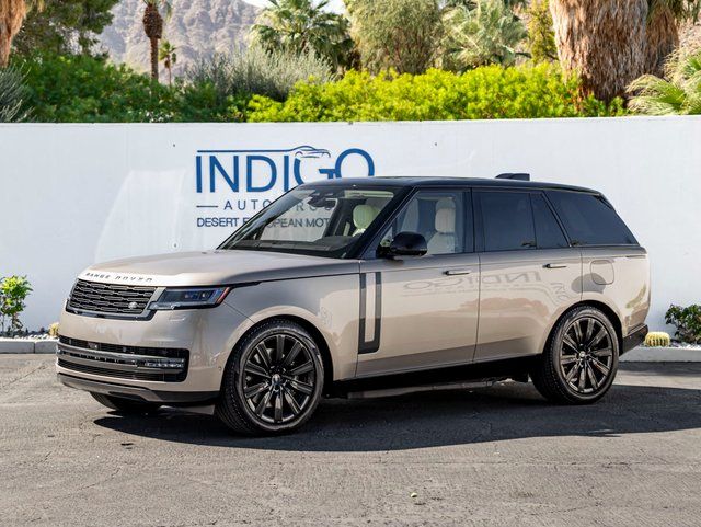 2025 Land Rover Range Rover P550e SE AWD