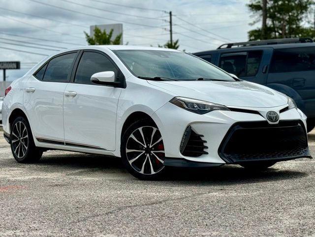 2017 Toyota Corolla SE AT's photo