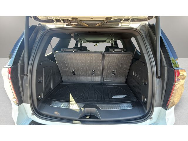 Used 2024 White Chevrolet RST image 32