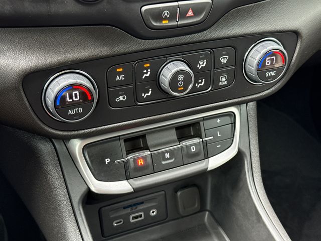 Used 2024 GMC Terrain SUV