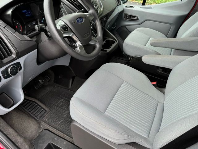 2015 Ford Transit-350 XLT 11