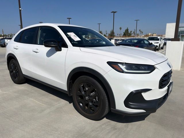 White 2024 Honda HR-V SUV / Crossover Front-Wheel Drive Continuously Variable Transmission