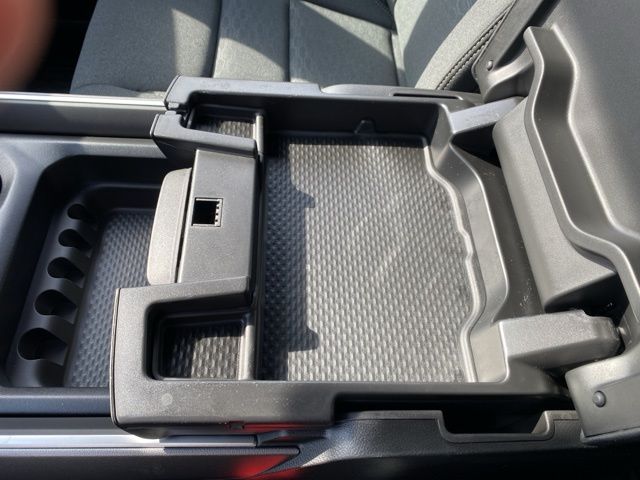 2026 Ram 1500 Big Horn/Lone Star - Diamond Black Crystal Pearlcoat exterior view 19