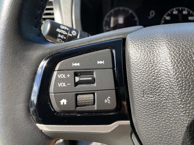 Used 2025 Honda Odyssey Van