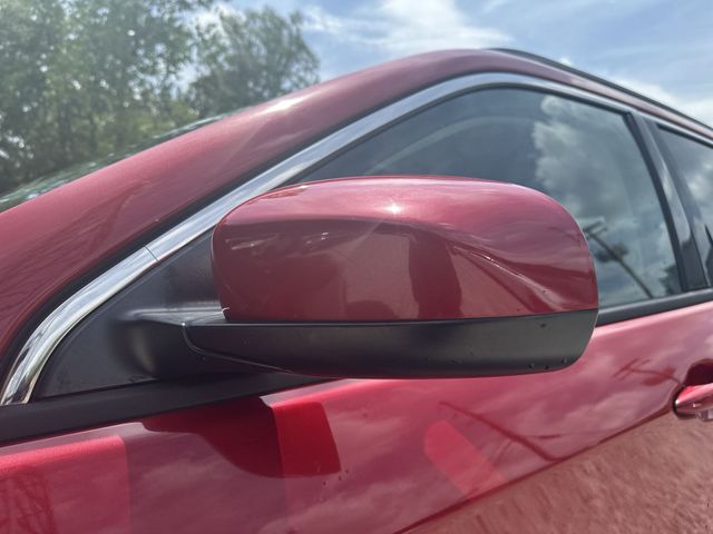 Used 2019 Red Jeep Latitude image 48