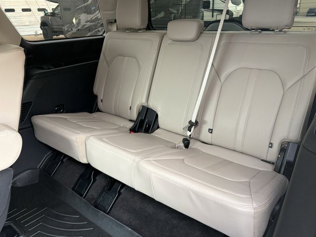 Used 2022 White Ford Limited image 24