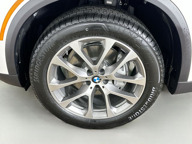 2025 BMW X5 xDrive40i 33